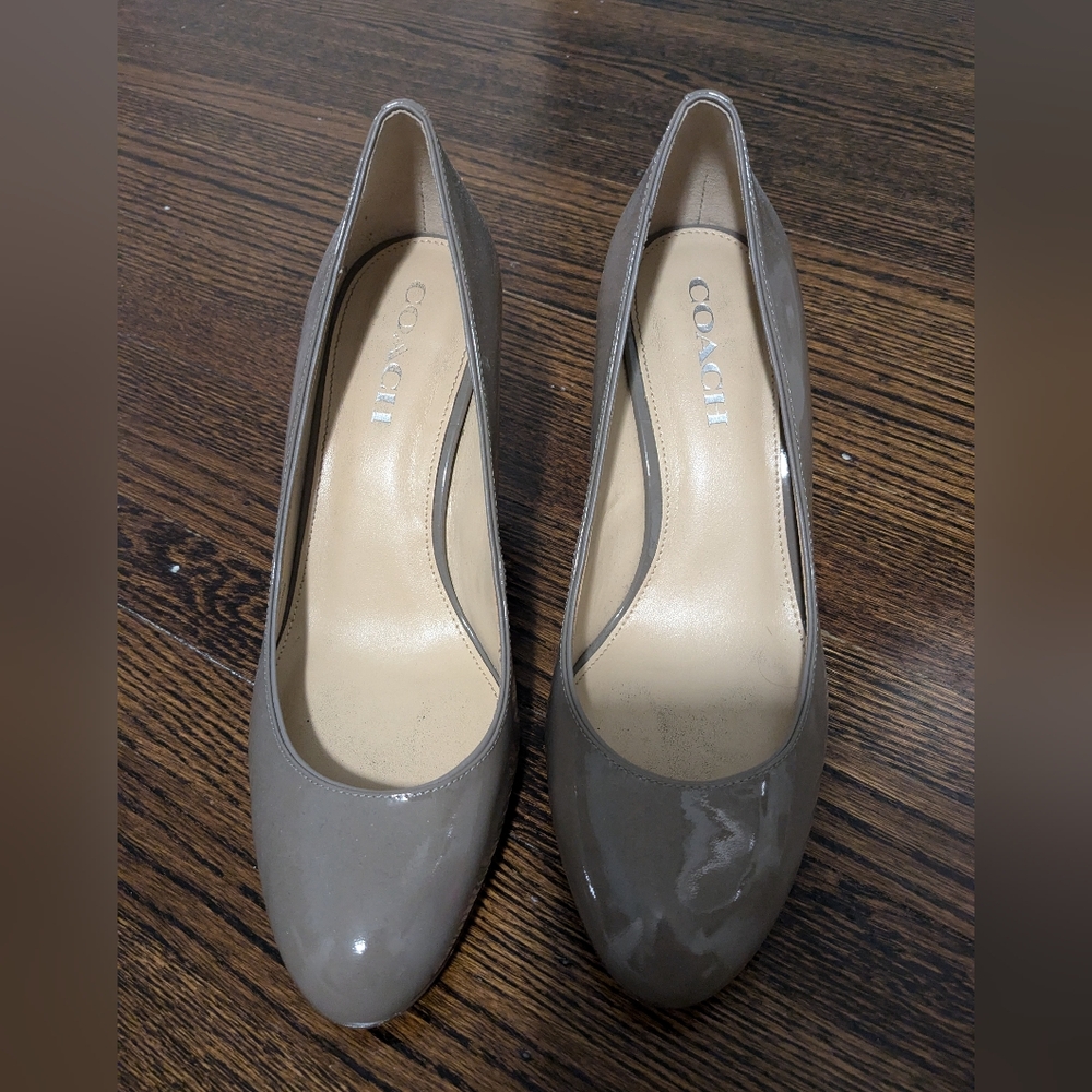 Coach Devon Rounded Toe 3” Heels Size 8.5